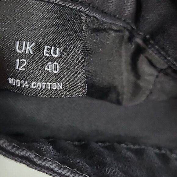 8 NASTY GAL DENIM BLACK CUT OFF HIGH RISE FESTIVAL SHORTS LIKE NEW - Picture 13 of 13